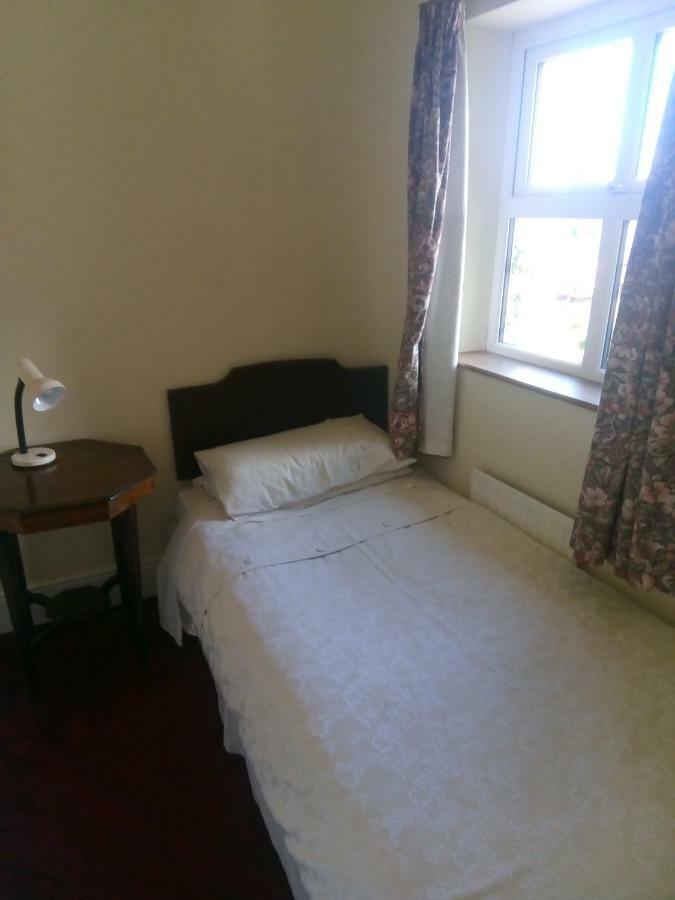 Fuchsia House Bed And Breakfast Connemara Renvyle Luaran gambar